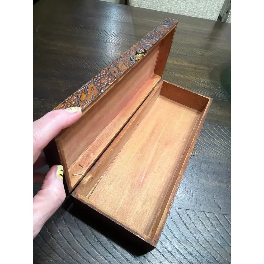 Antique 1906 Pyrography Wood Glove Box Arts Crafts Floral Pokerwork Dated 1907